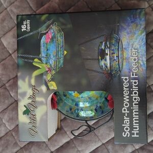 Wild Wings hummingbird feeder